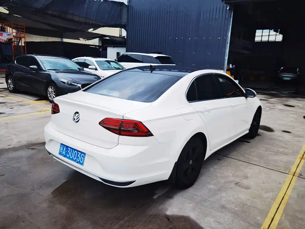 Volkswagen Lamando — миниатюра 7