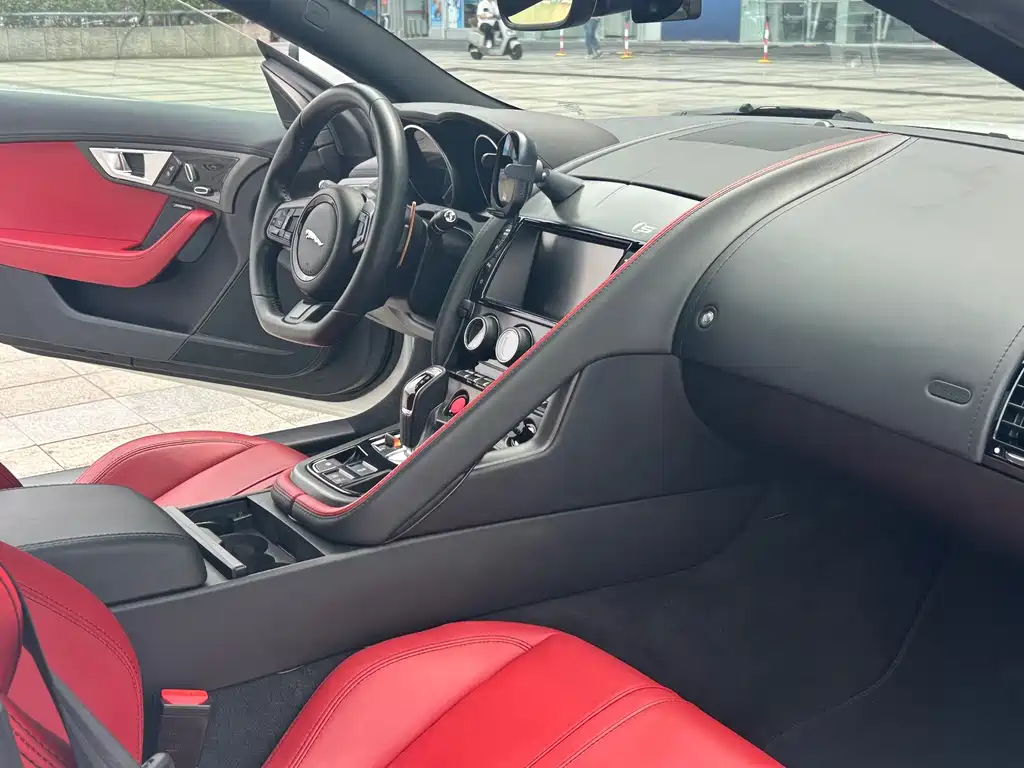 Jaguar F-TYPE — миниатюра 18