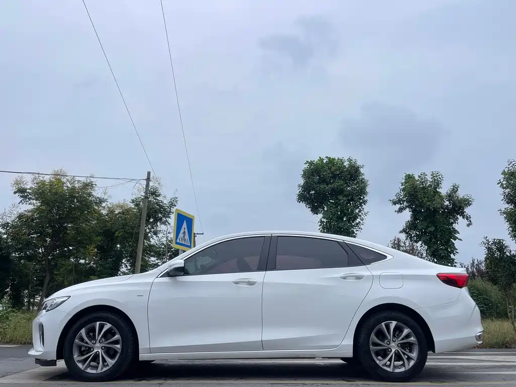 Buick Verano — миниатюра 4