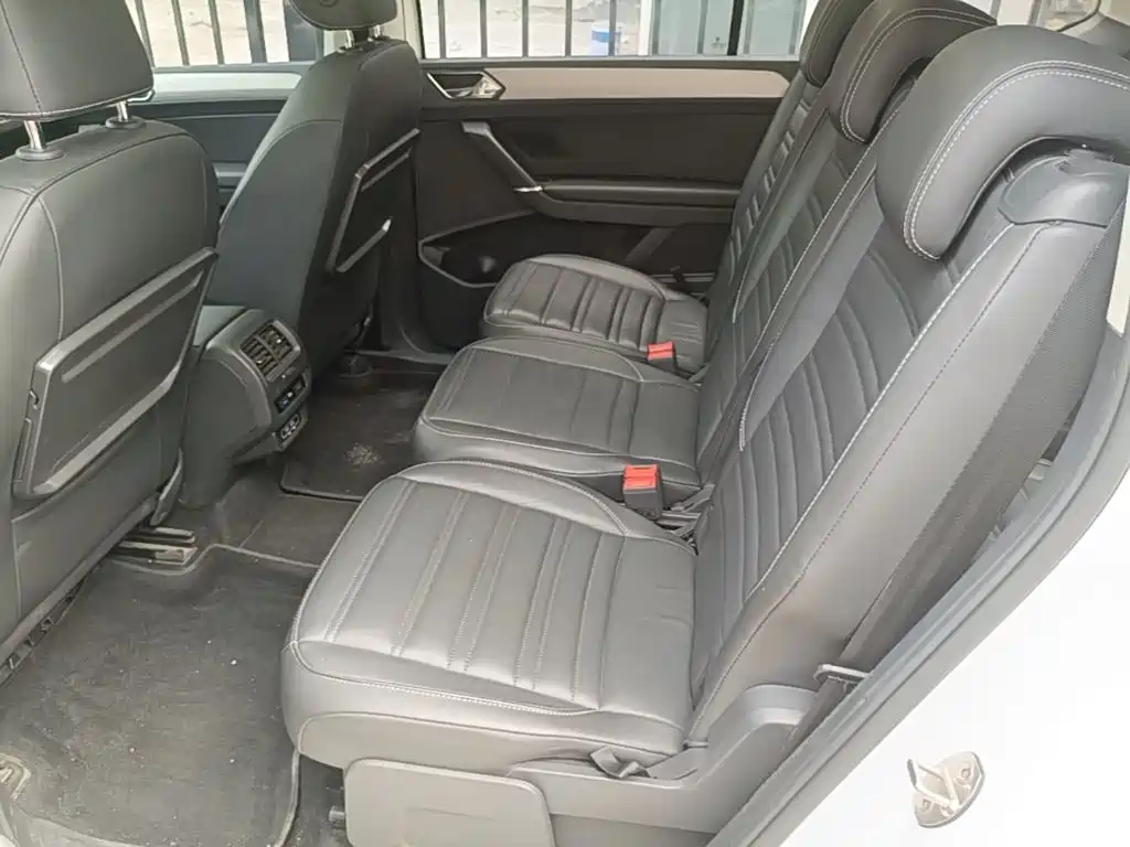 Volkswagen Touran — миниатюра 17