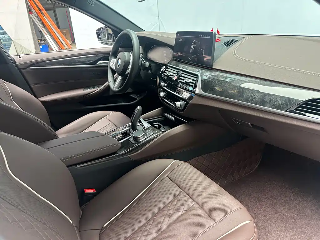 BMW 5 Series 5 2022 525Li M Sport