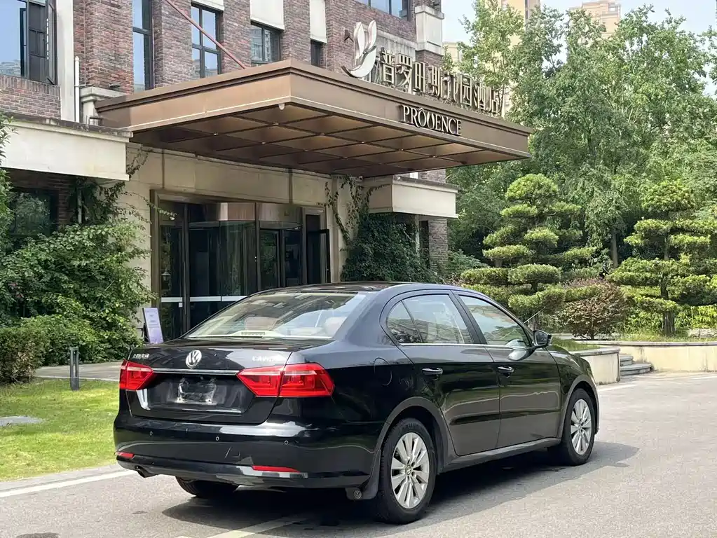 Volkswagen Lavida — миниатюра 6