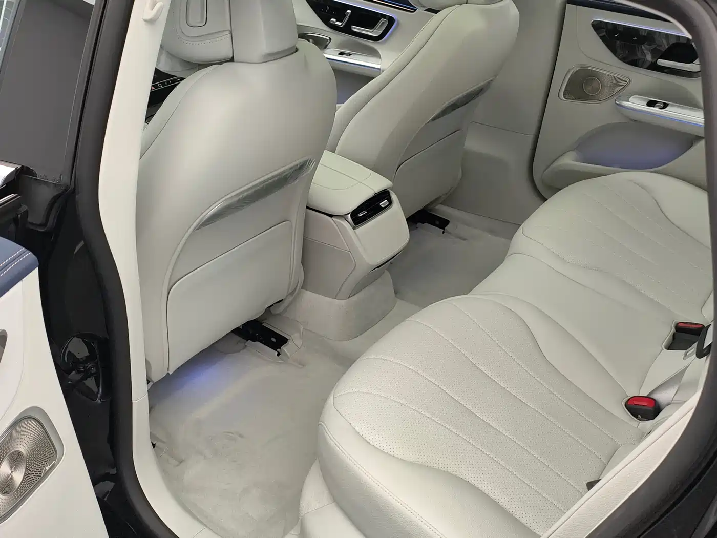 Mercedes-Benz EQE id 4599530 из Китая 15