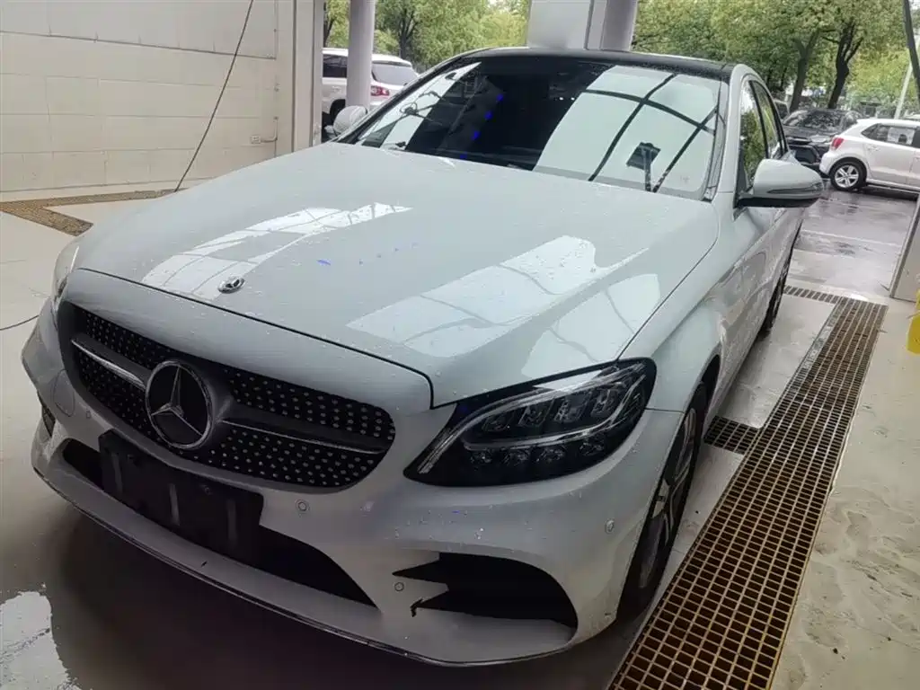 Mercedes-Benz C-Class 2020