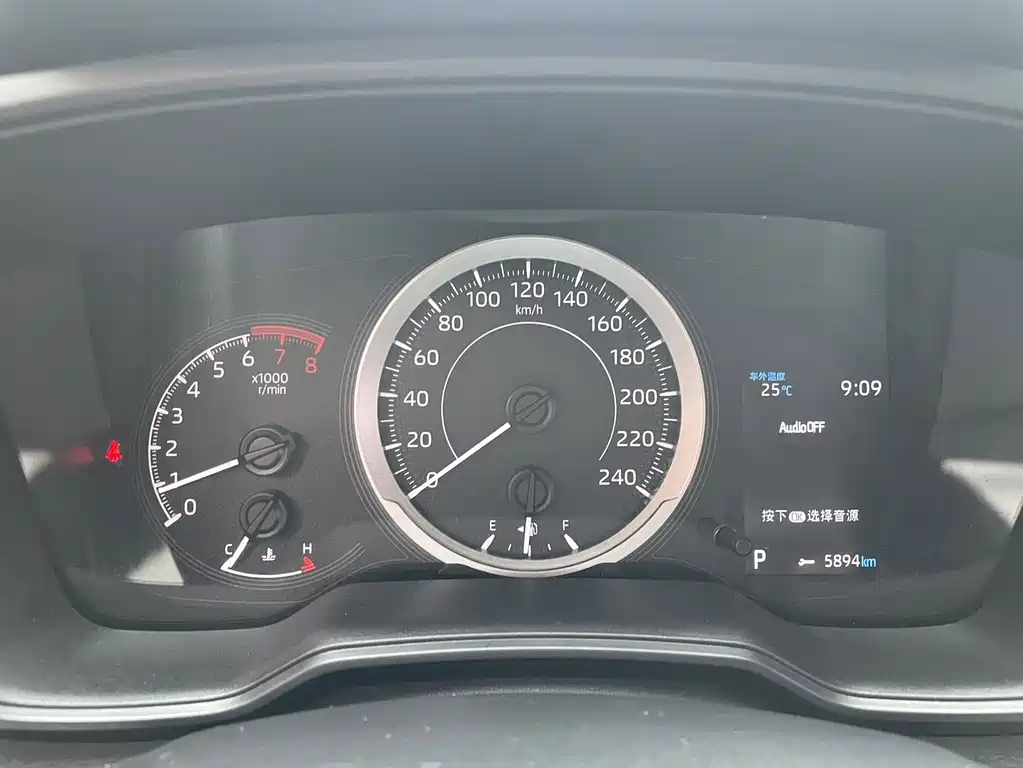 Toyota Corolla — миниатюра 8