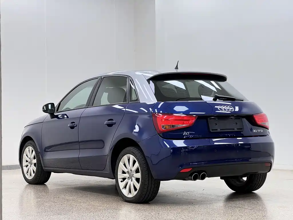 Audi A1 2013 30 TFSI Sportback Ego