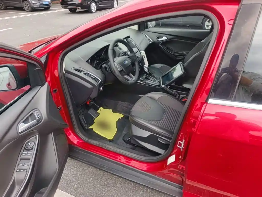 Ford Focus — миниатюра 16