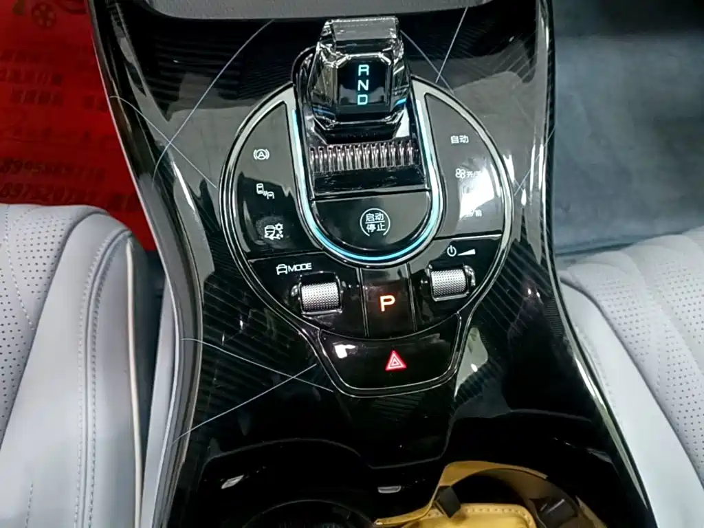 BYD Seal — миниатюра 14