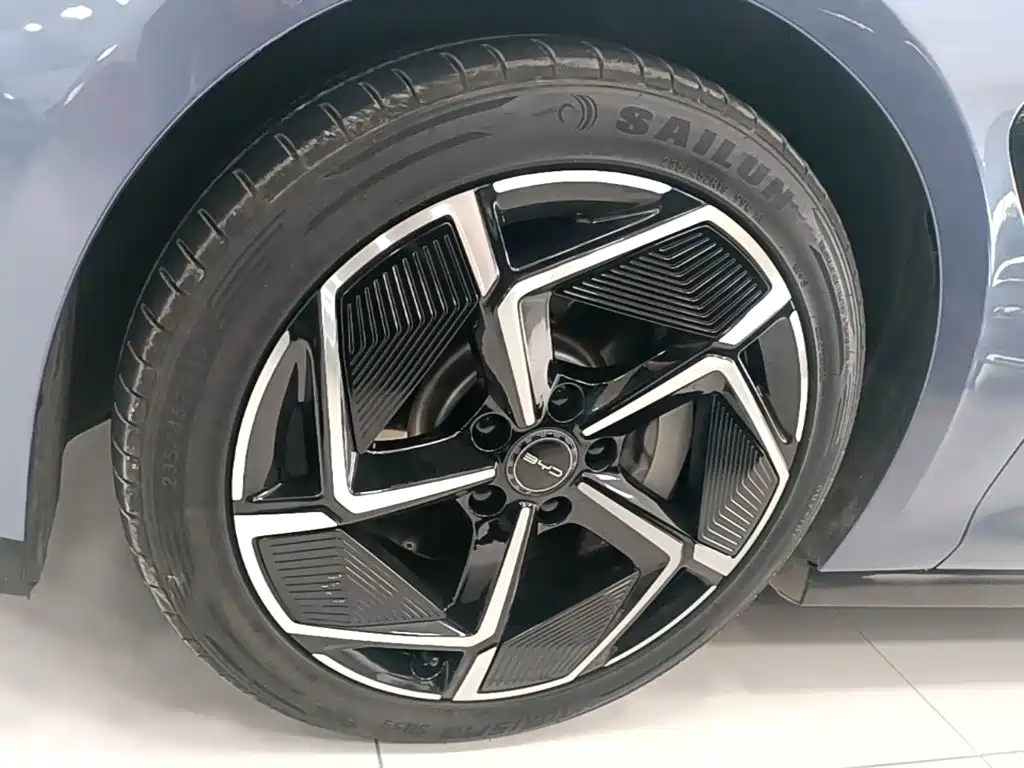 BYD Seal — миниатюра 23