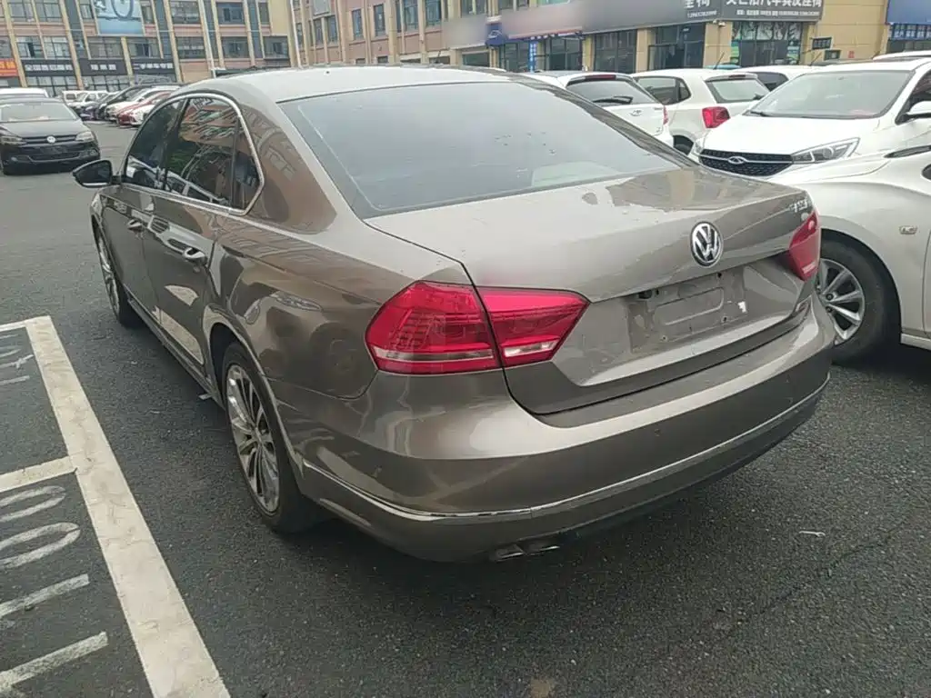 Volkswagen Passat — миниатюра 5
