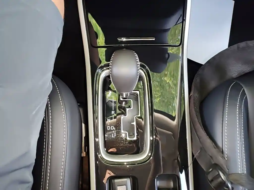 Mitsubishi Outlander — миниатюра 14