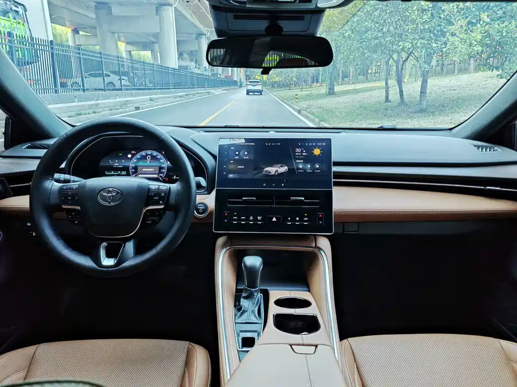 Toyota Avalon — миниатюра 8
