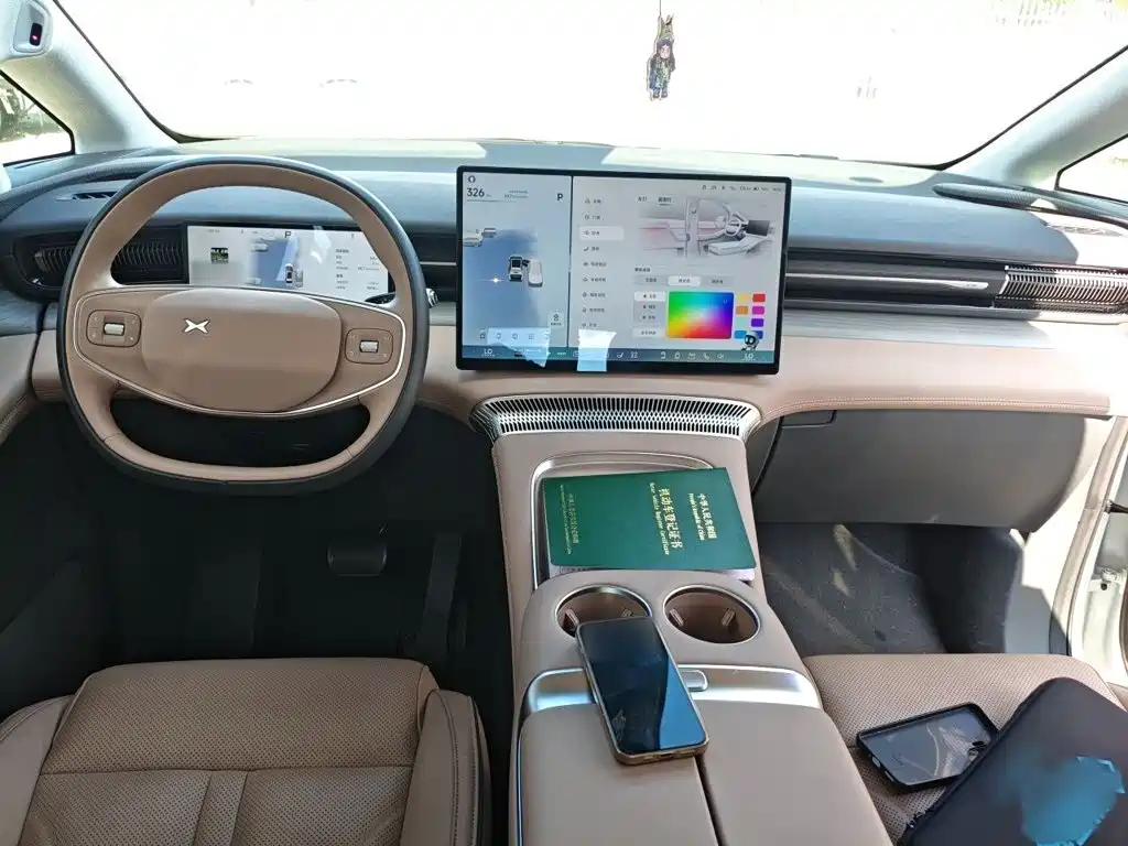 XPeng X9 — миниатюра 13