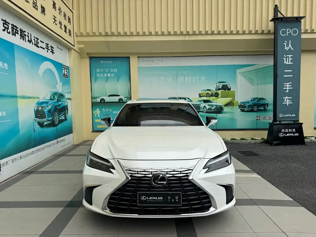 Lexus ES — миниатюра 2
