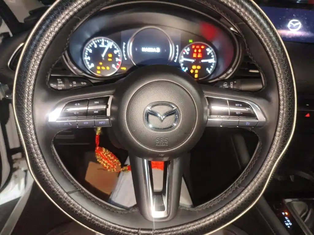 Mazda 3 Axela — миниатюра 11
