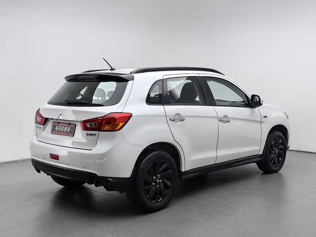 Mitsubishi ASX — миниатюра 2