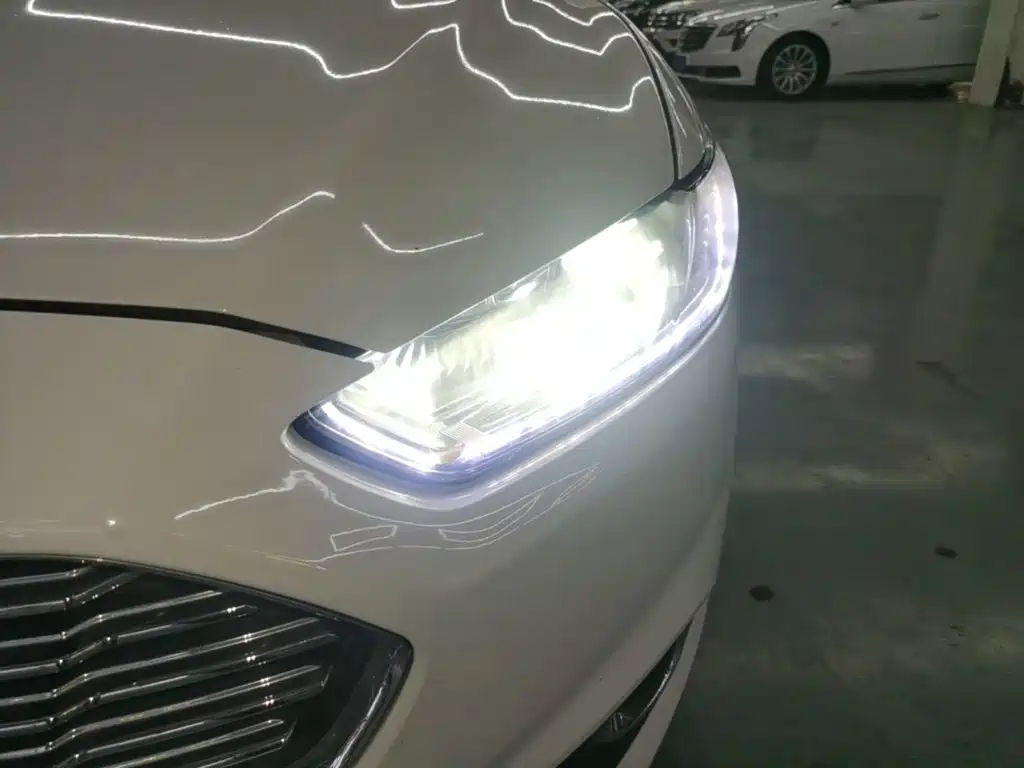 Ford Mondeo — миниатюра 24