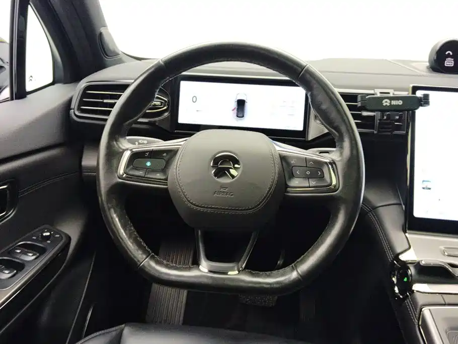 NIO ES6 — миниатюра 15