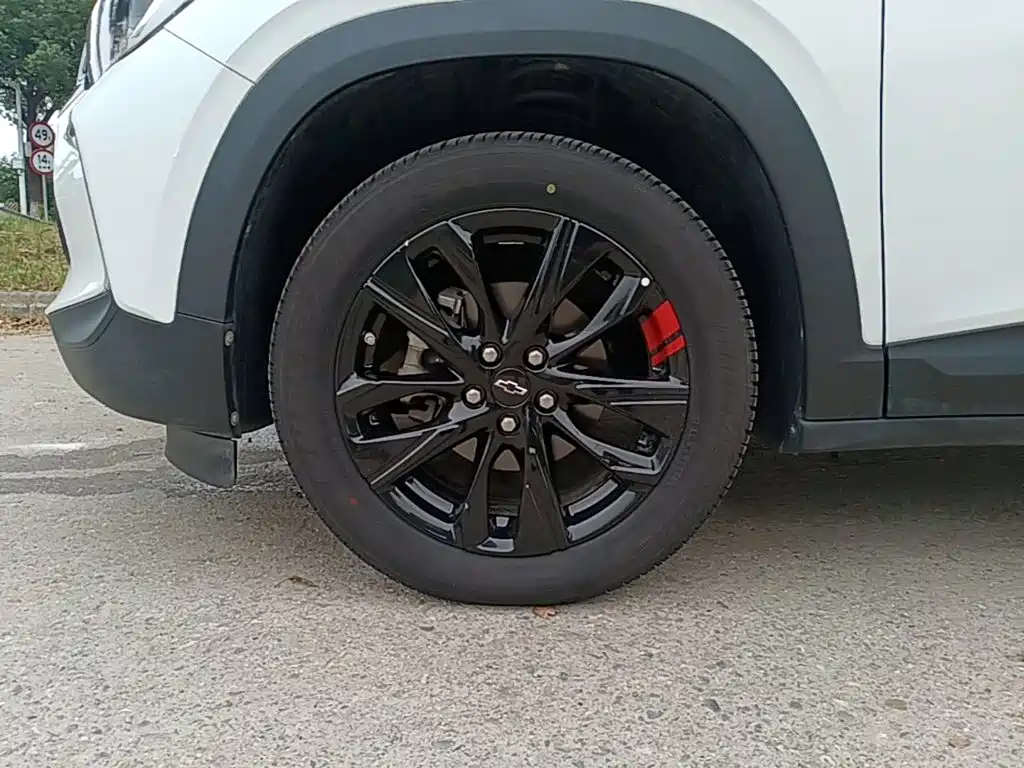 Chevrolet Trax — миниатюра 23