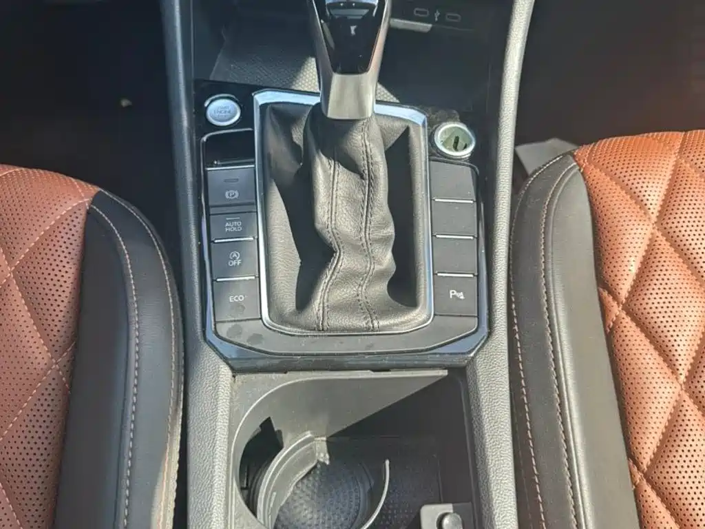 Volkswagen Sagitar — миниатюра 9