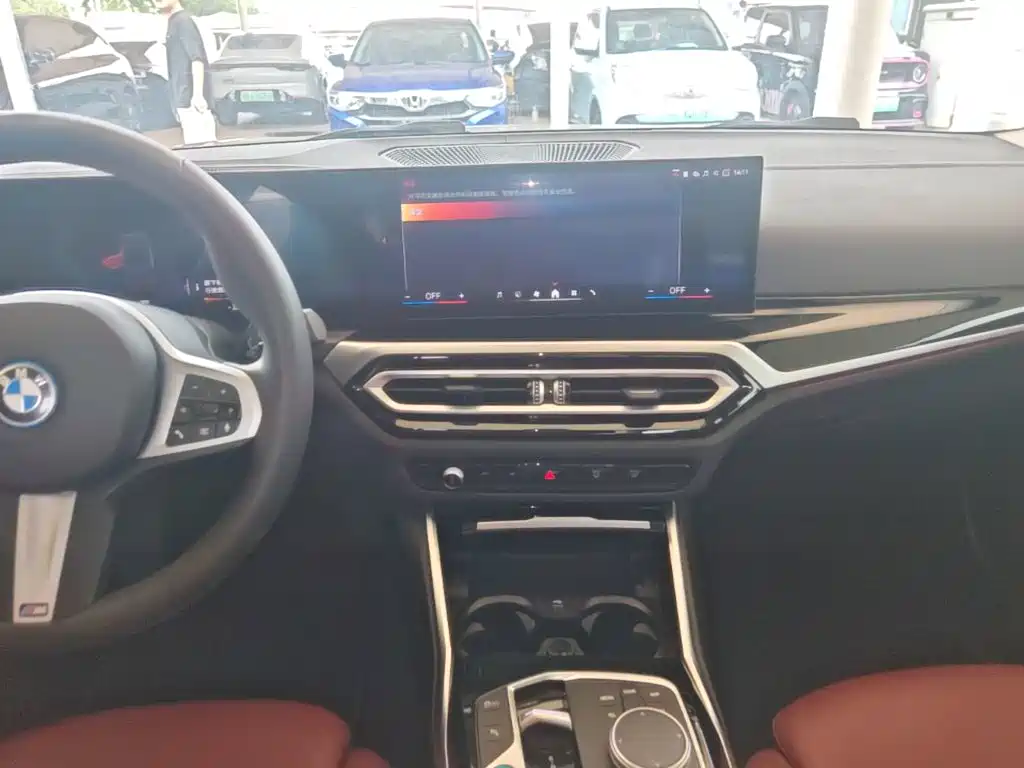 BMW i3 — миниатюра 13