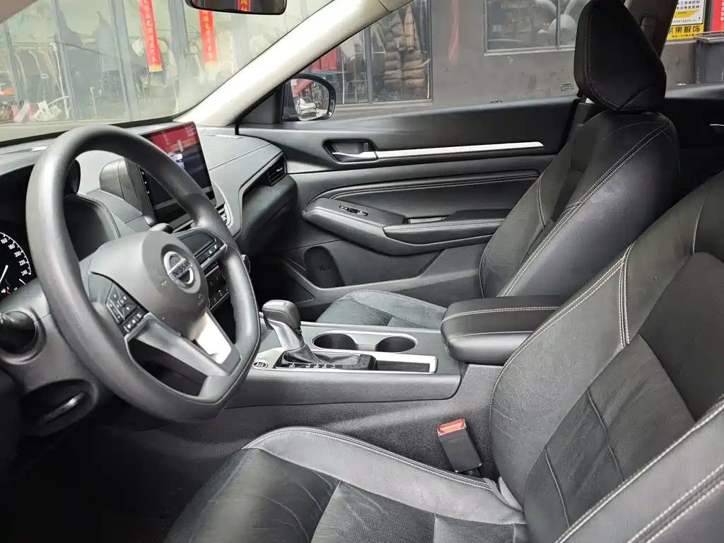 Nissan Teana — миниатюра 5