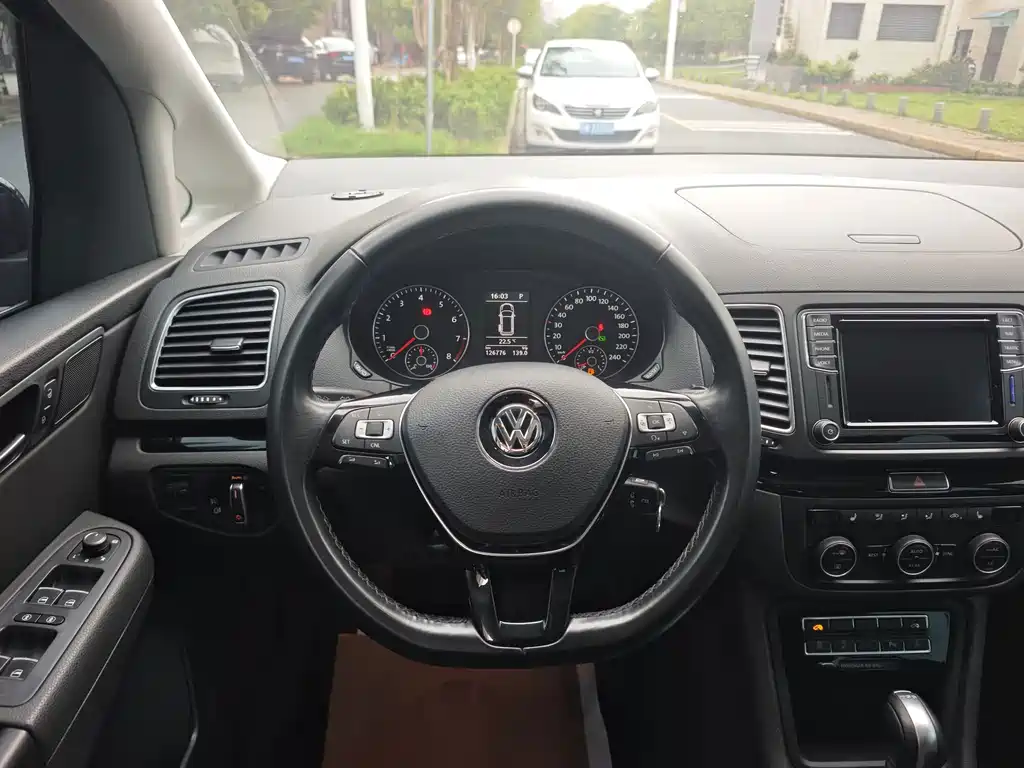 Volkswagen Sharan — миниатюра 5