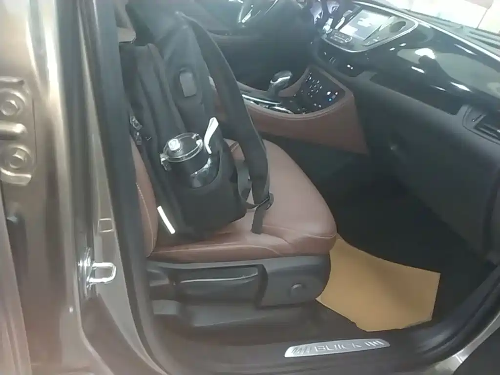 Buick Envision Plus — миниатюра 25