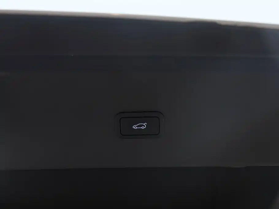 Xpeng X9 2025 650 Max