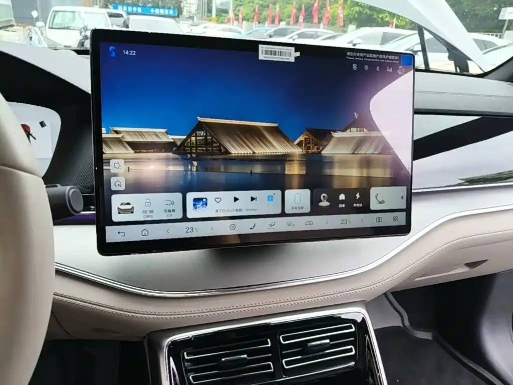 BYD Tang New Energy — миниатюра 13