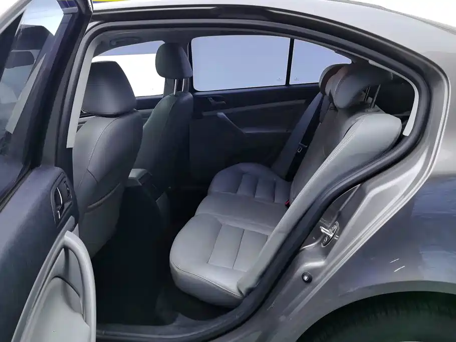 Skoda Octavia — миниатюра 11