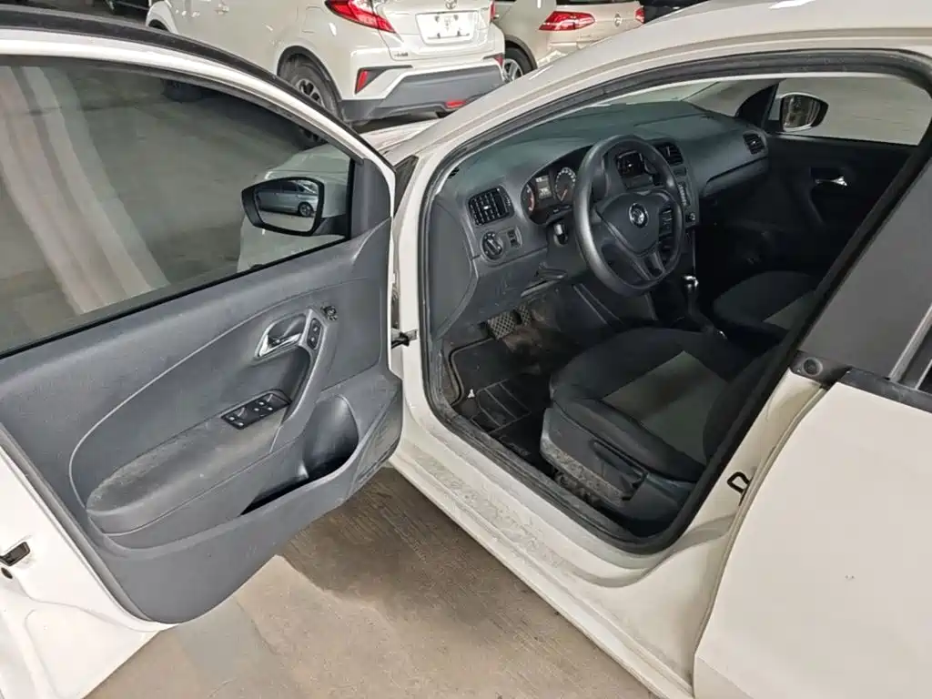 Volkswagen Polo — миниатюра 16