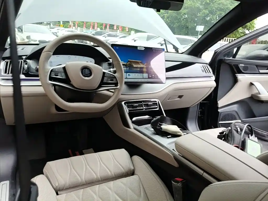 BYD Tang New Energy — миниатюра 10