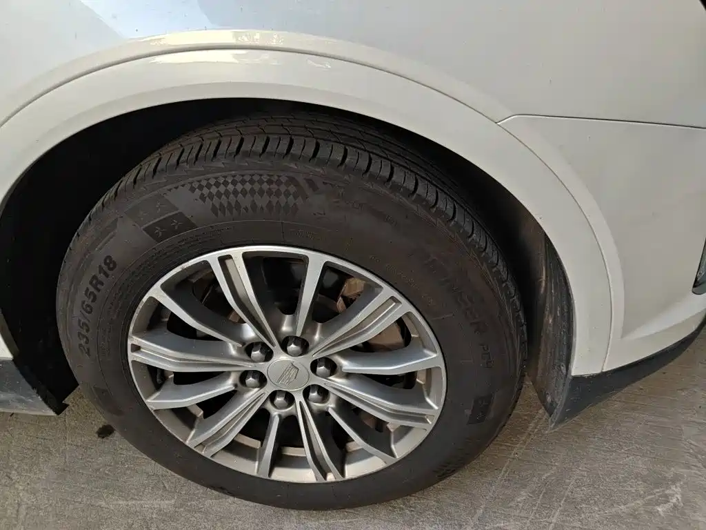 Cadillac XT5 — миниатюра 8
