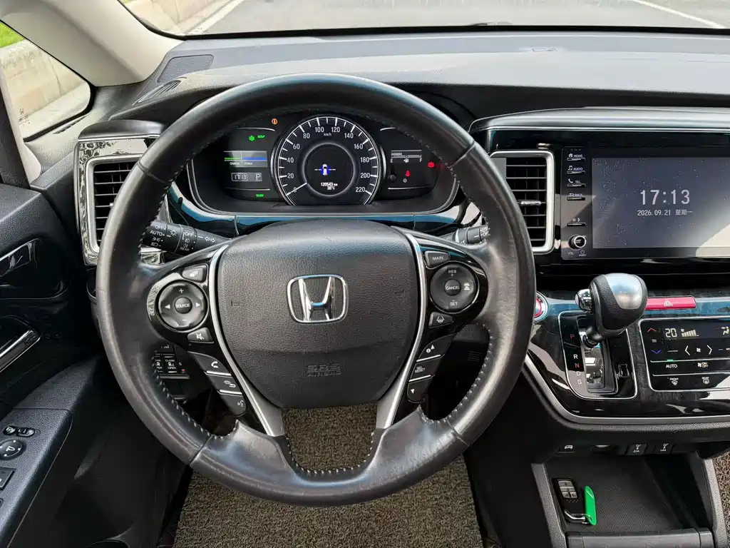 Honda Elysion — миниатюра 8