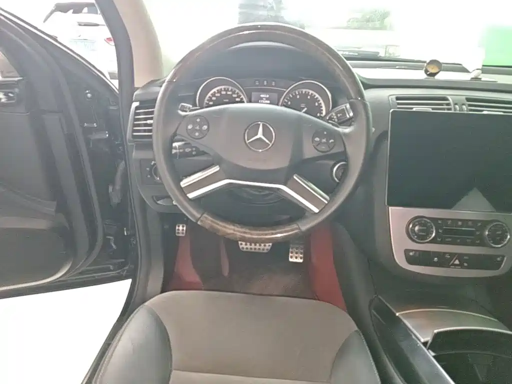 Mercedes-Benz R-Class — миниатюра 11