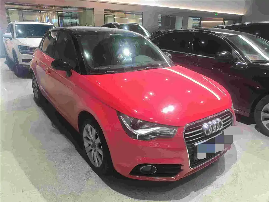 Купить Audi A1