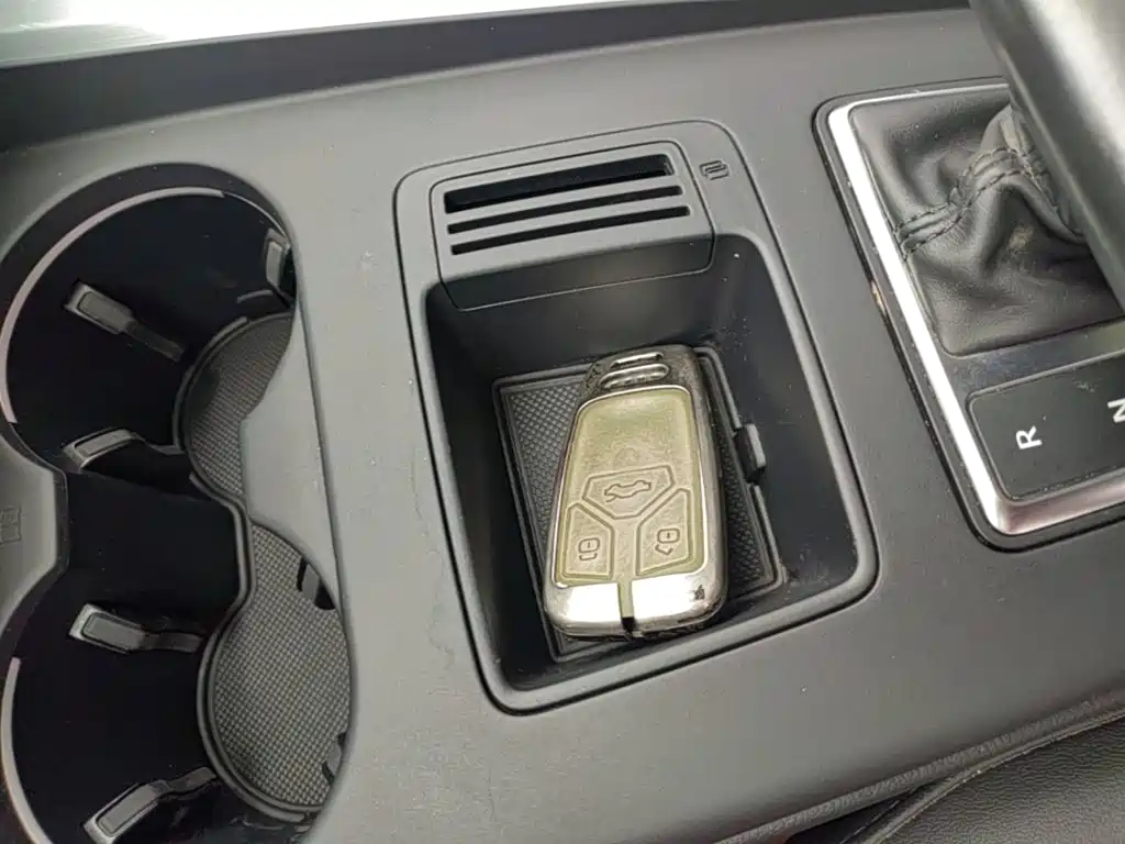 Audi A4L — миниатюра 9