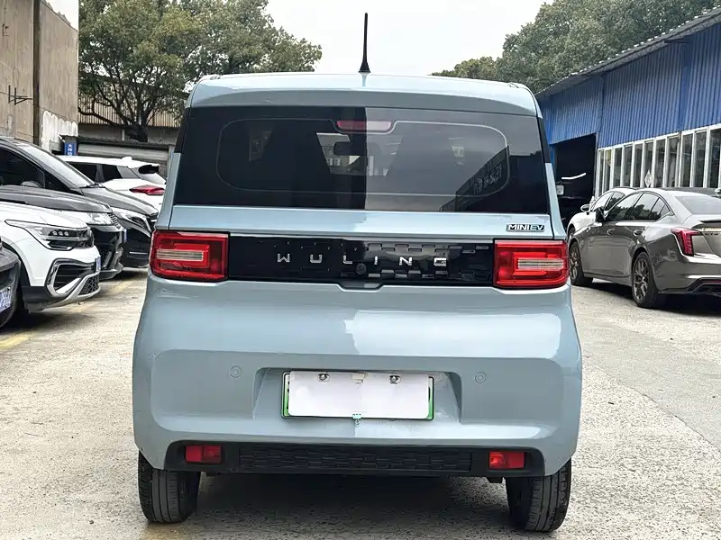 Wuling MINIEV — миниатюра 5
