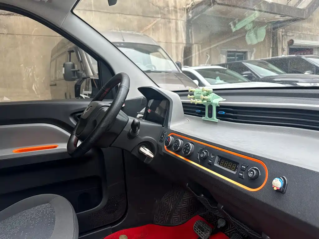 Wuling MINIEV — миниатюра 16