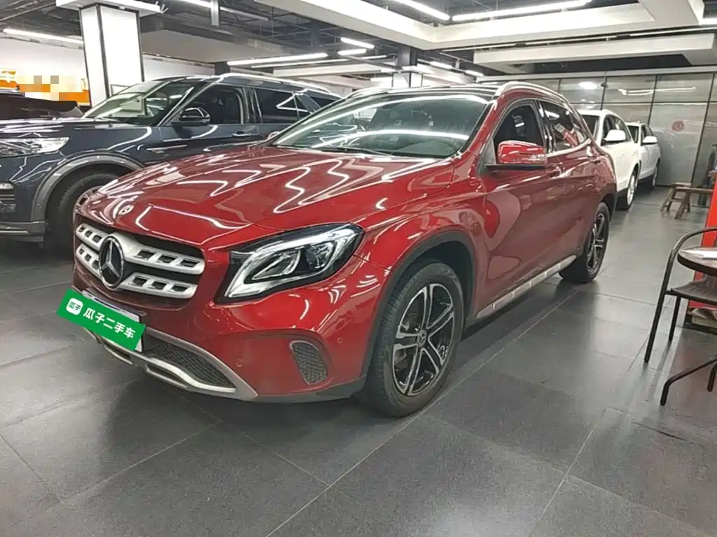 Mercedes-Benz GLA