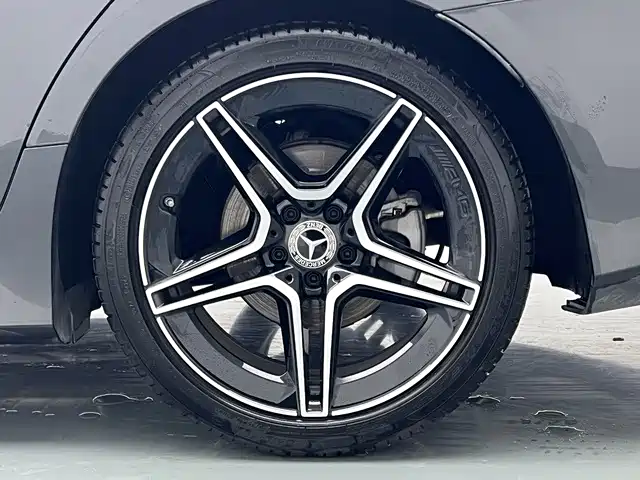 Mercedes-Benz CLS — миниатюра 17