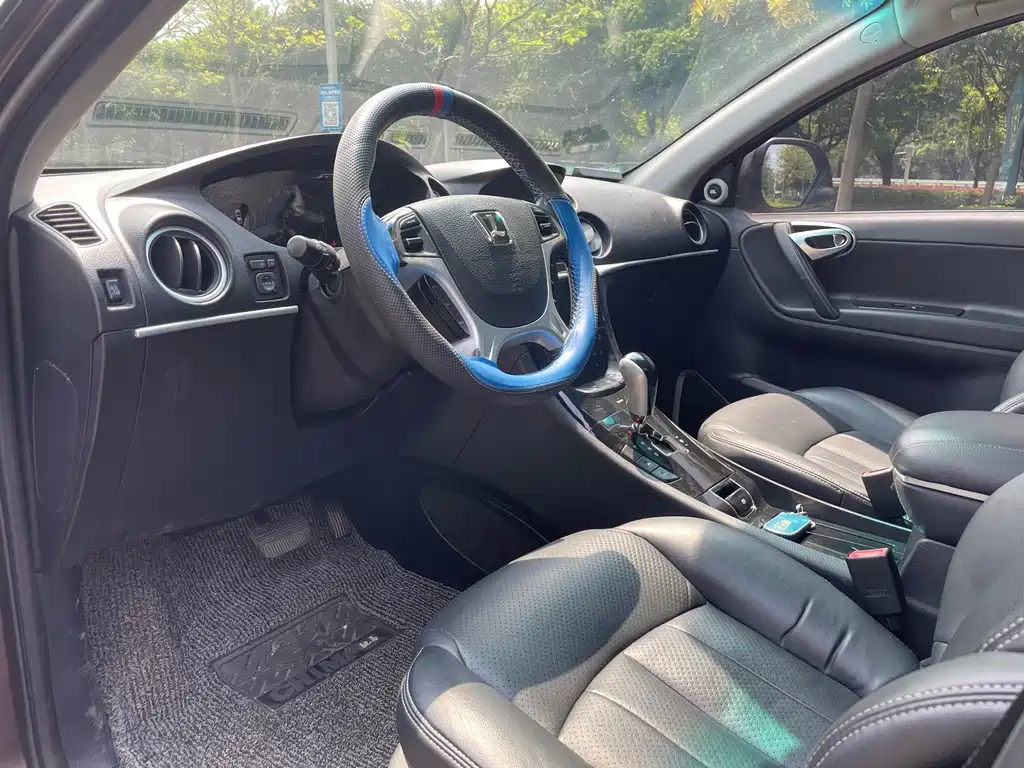 Luxgen Big 7 SUV — миниатюра 12