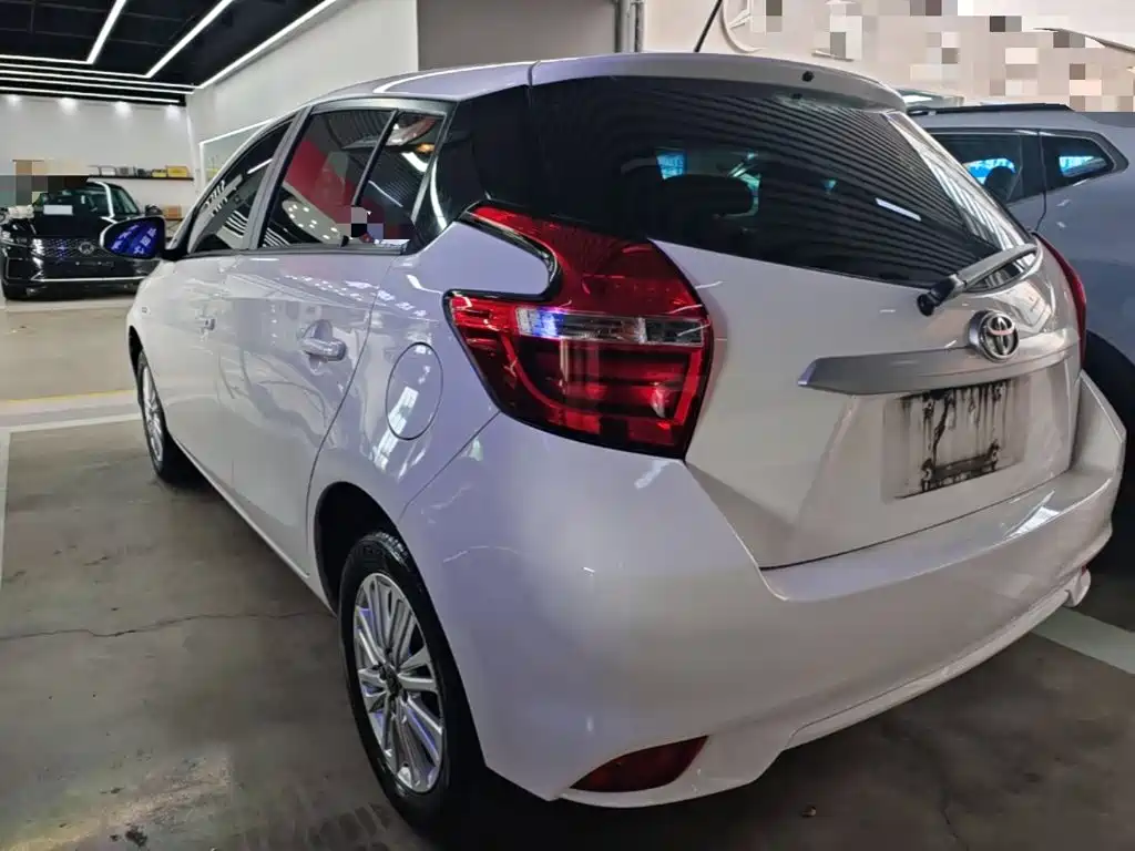 Toyota Vios FS — миниатюра 5