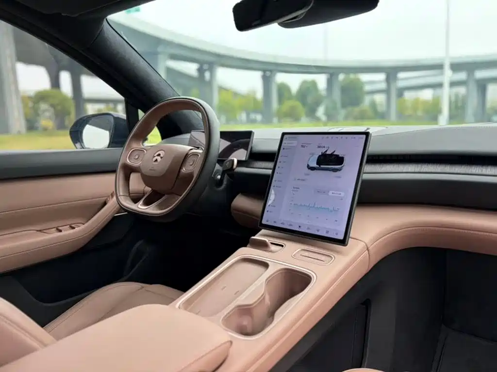 NIO ES6 — миниатюра 6