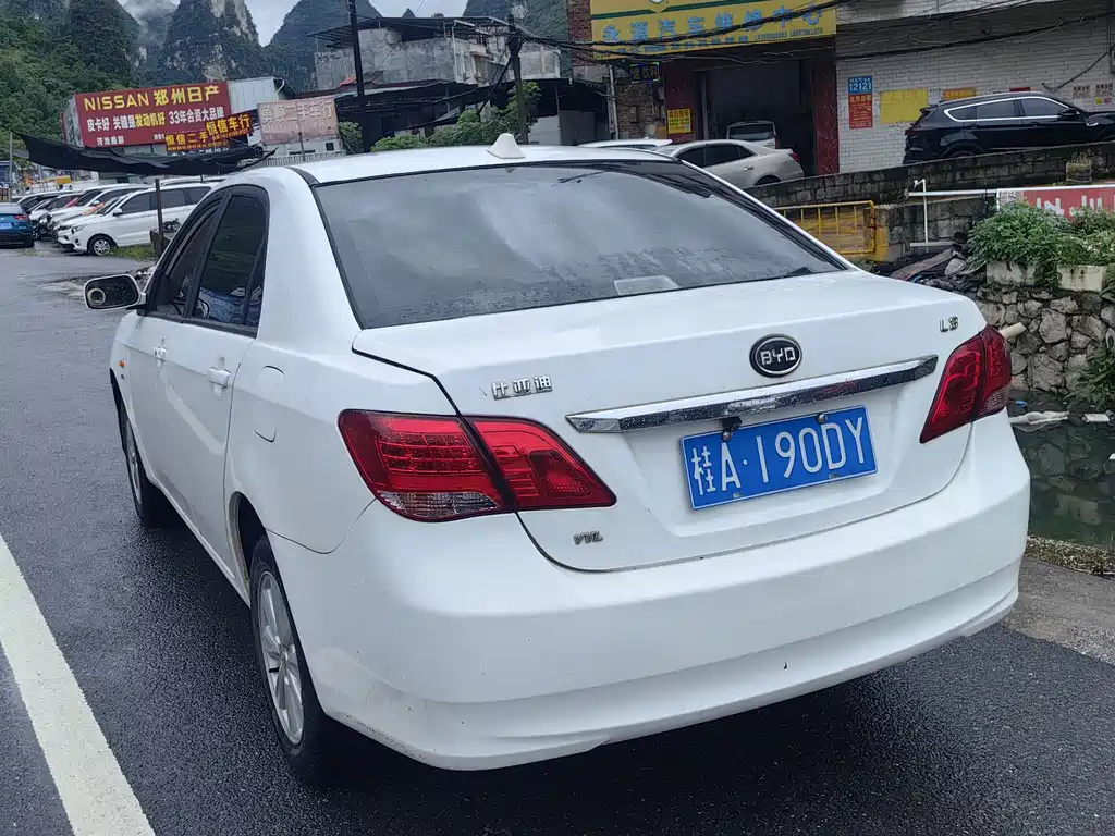 BYD L3 2012 1.5L MT Comfort