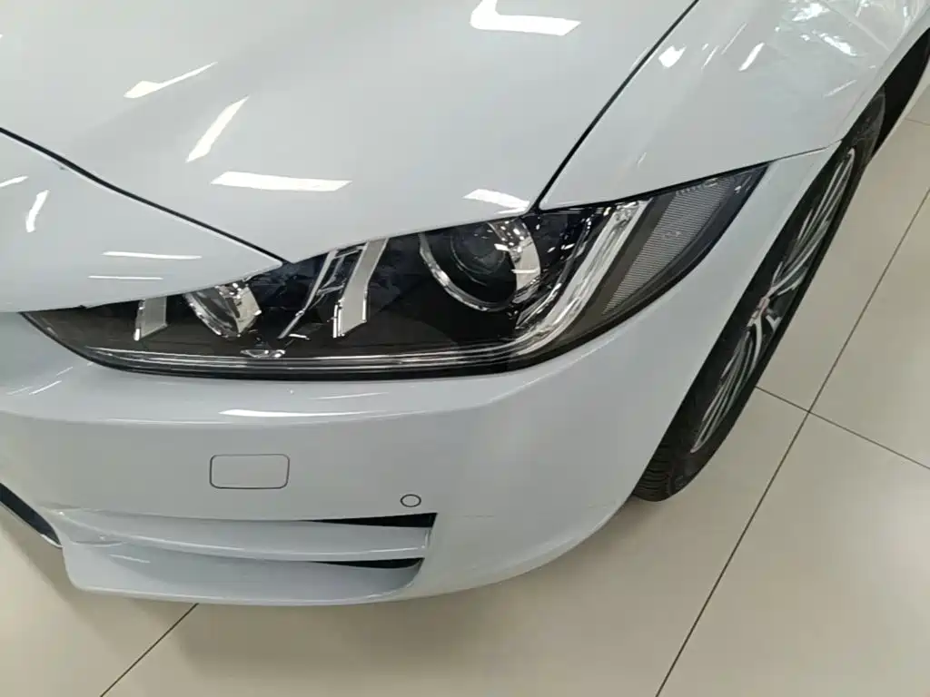 Jaguar XEL — миниатюра 24