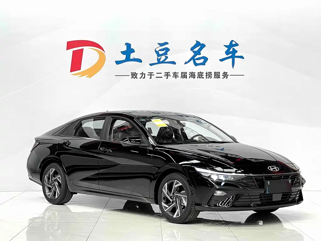 Hyundai Elantra — миниатюра 3
