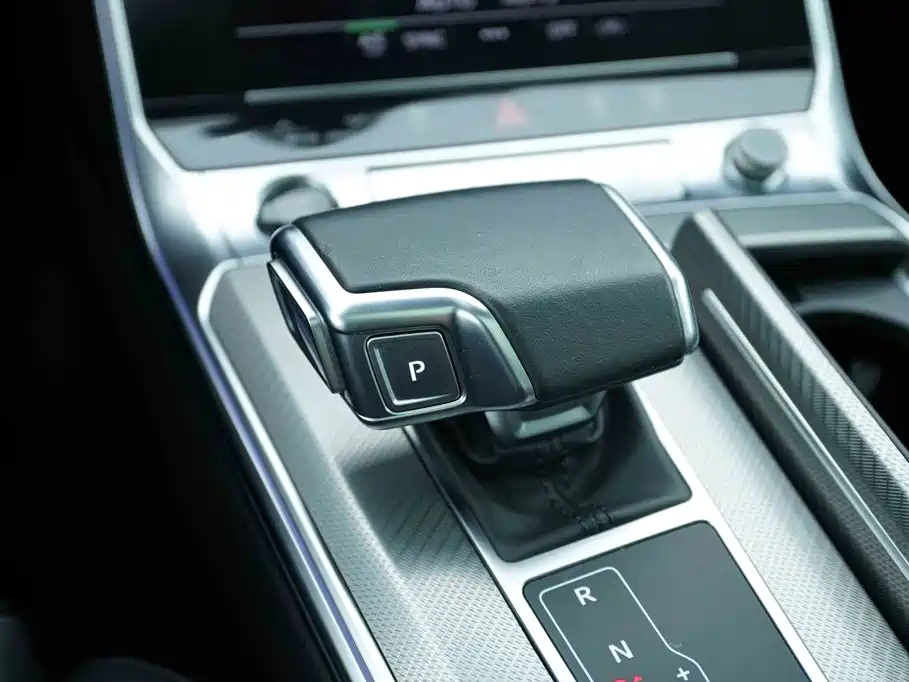 Audi A6L — миниатюра 8