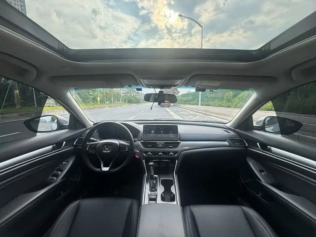 Honda Accord — миниатюра 4